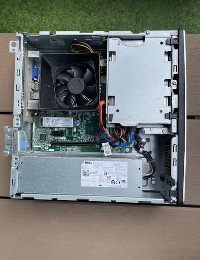 美品・DELL Inspiron 3470 Core i5-8400,8G, SSD 128G+HDD 1Tb DELL