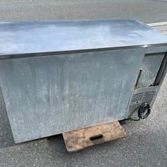 □中古品 パナソニック業務用冷蔵庫 SUF-G1261SB 240L 