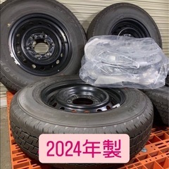 新車外し トヨタ ハイエース200系 純正タイヤホイール 2024年製 ダンロップ SP175N 195/80R15 LT 夏タイヤ ホイールキャップ付き 4本セット 新車外し トヨタ ハイエース200系 純正タイヤホイール 2024年製