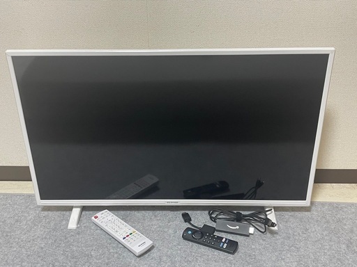 2023年購入、ホワイト　32型テレビ