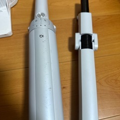 shark コードレスクリーナー 掃除機　バッテリー2個付属