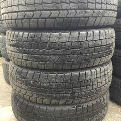 専用 ダンロップ　175/65R15 バリ山　スタッドレス　2021年製 バリ溝 175/65R15 ダンロップ スタッドレスタイヤ 4本セット