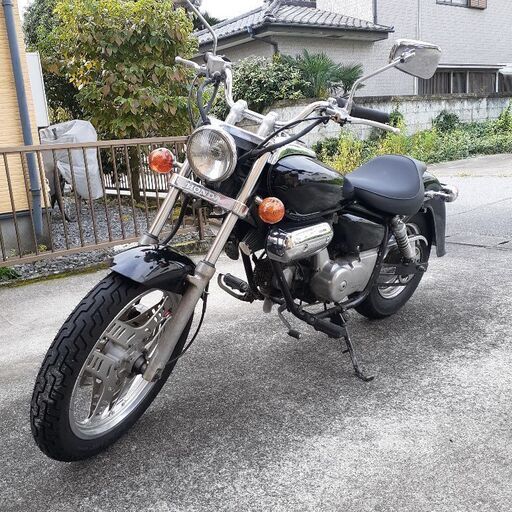 お問い合わせ多数の為、一時受付を中止致します。ホンダ　マグナ50(黒)はいかがでしょうか？