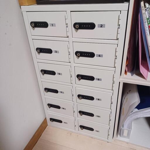 貴重品ロッカースチール製