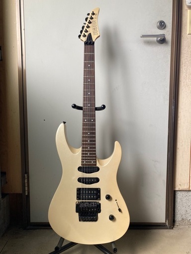 YAMAHAエレキギターとエフェクター\nその他付属品