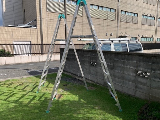 アルインコ脚立2個セット(9尺×2)