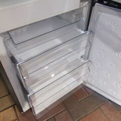 Haier 148L  2018年製  2ドア冷蔵庫 アーバンカフェシリーズ  JR-XP2NF148F ステンレスブラック ハイアール 冷蔵庫 100Lクラス単身 札幌市東区 新道東店 