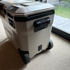 Hikoki コードレス冷温庫 UL18DC