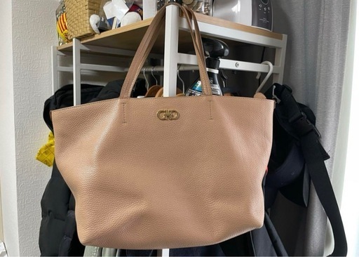 【正規品】10/25までの金額 サルヴァトーレフェラガモ トートバッグ