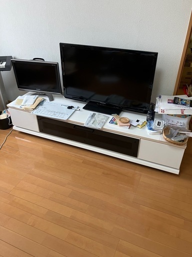 10月中【売ります】テレビ台 ホワイト