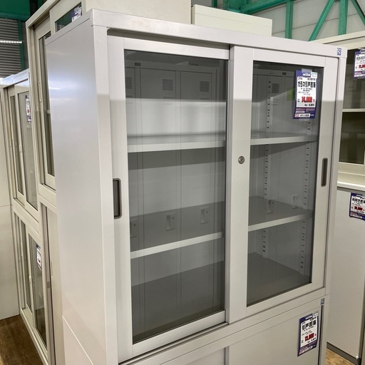 JJ-3 【オフィス家具専門店】コクヨのガラス引戸書庫です！