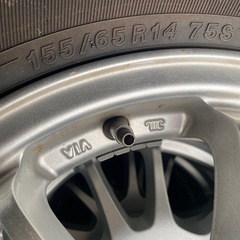 CLUBHAUS × TANGRAM INSULATED VEST BLACK-YOKOHAMA 夏タイヤ　155/65R14 タイヤ　2023年製　バリ溝