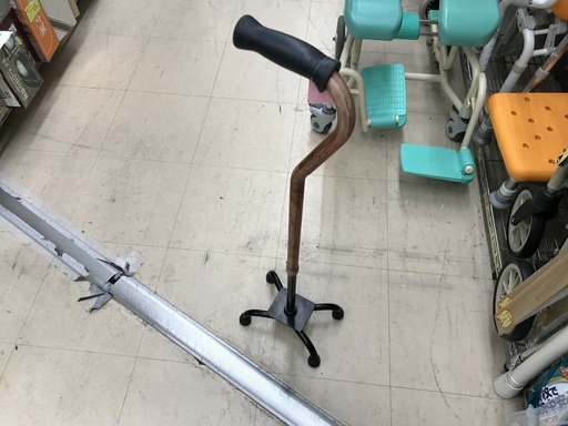 伸縮式 ４点杖