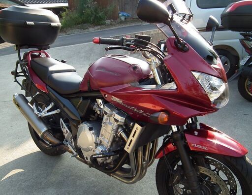 BANDIT1250専用タンクカバ-（BAGSTER製合皮：ワインレッド色）＆タンクバッグでお洒落にドレスアップしませんか？
