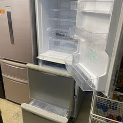 リサイクルショップどりーむ荒田店 No13458 冷蔵庫　大き目　　３５０L　シャープ　２０１８年製　動作確認OK♪　ドアパッキン取れない汚れあり(´;ω;｀)