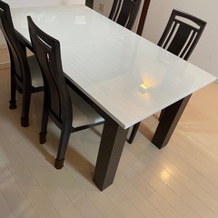 【21日まで限定‼️】✴︎美品✴︎ ダイニングテーブルセット 4人掛け テーブル 5点セット 伸縮 150 190 伸長テーブル セット 伸長式 ダイニングセット 食卓セット 自動伸縮式 おしゃれ 白 木製テーブル 木製 チェア 4脚 ダイニングチェア ホワイト 白  