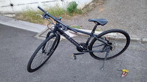 （引取またはお届けご相談）キャノンデールバッドボーイ700cクロスバイク