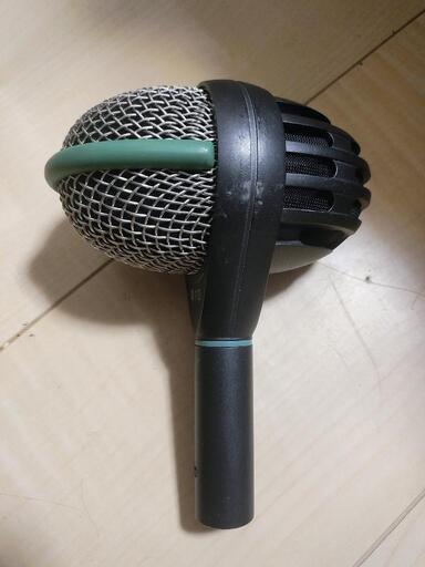 取引中　　AKG D112 ドラム用マイク