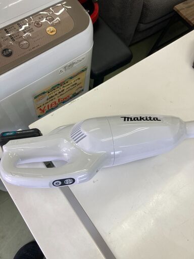 リサイクルショップ ピカソ 小松原】【美品】マキタ コードレス掃除機