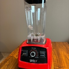 業務用のかき氷機とハイパワーのブレンダー