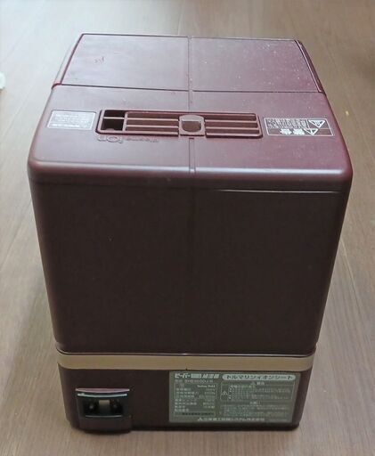 コンパクトで場所を取らず使い勝手が良い加湿器です。年中使えます。
