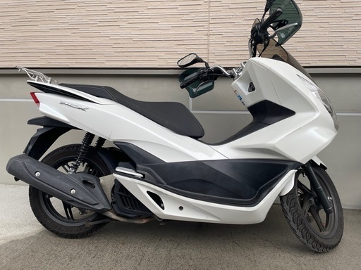 PCX125 JF56  2017.6 パールホワイト　リアキャリア　ナックルバイザー
