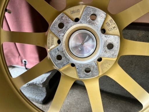 値下げ❗️スタッドレスタイヤ付きBSプロドライブGC-010E18インチ 値下げ❗️スタッドレスタイヤ付きBSプロドライブGC-010E18インチ