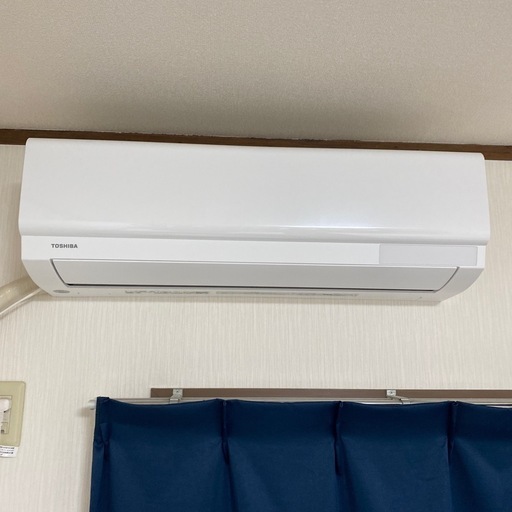 2021年製‼️東芝ルームエアコン　RAS-H221M