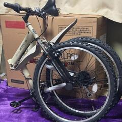 2024年ほぼ新品未使用 現行モデルマウンテンバイク26インチ折り畳み自転車　おまけ豪華7点付き！