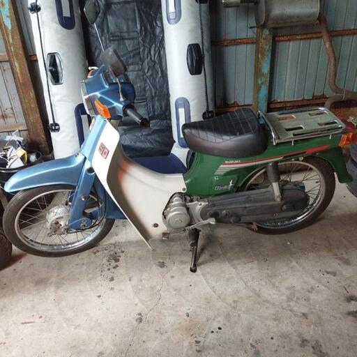 スズキ　バーディー50　4サイクル　バイク　原付き　スクーター