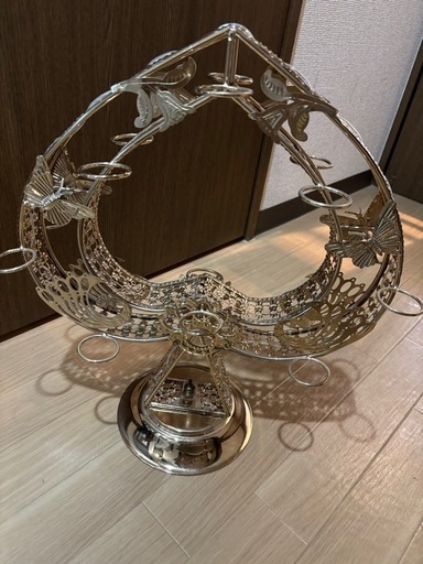 光るグラススタンドスペード型