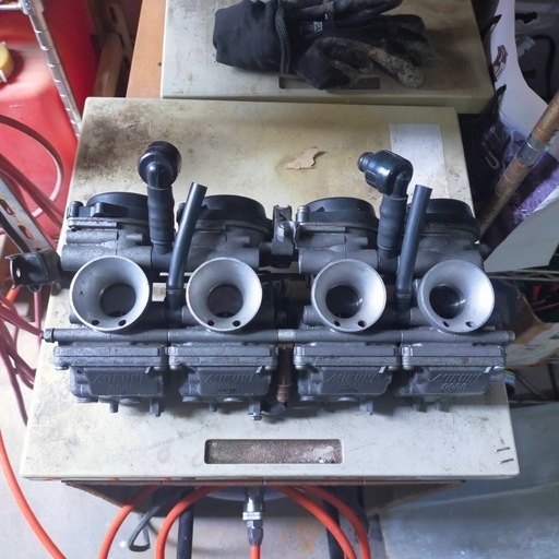 fzr250 キャブレター