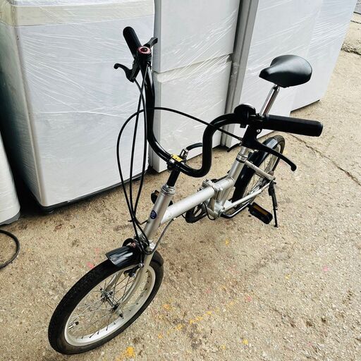 【✨中古美品✨】二輪自転車折りたたみ式オフホワイトジャンク品