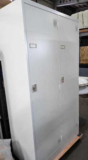 2人用更衣ロッカー