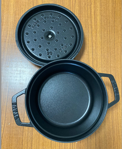 ストウブ Staub ピコ ココット ラウンド ブラック 20cm