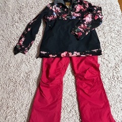 スノーウェア　ロキシー ROXY ロキシー　ジャケット&パンツ　2シーズンのみ使用