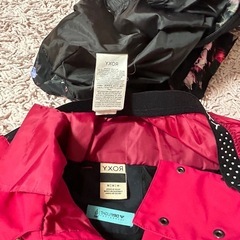 スノーウェア　ロキシー ROXY ロキシー　ジャケット&パンツ　2シーズンのみ使用