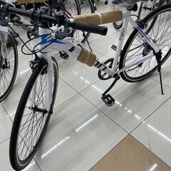 🚴未使用🚴700c🚴クロスバイク🚴ホワイト🚴6段階変速🚴NO.