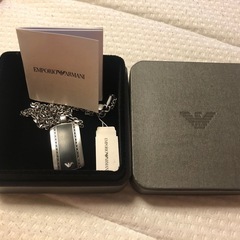アルマーニ　ネックレス　　　　　　　　　時計自動巻　海外プレゼント