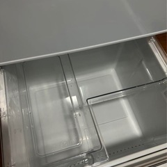 2019年製　ハイセンス 冷蔵庫 282L ホワイト HR-D2801W 3ドア