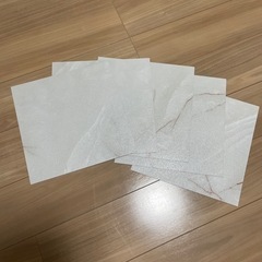 フロアタイル　置くだけ　六畳用