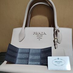 最終値下げ！明日で終了！超お買い得！ 美品 PRADA プラダ 鞄 ハンドバッグ