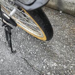 ＪＥＥＰ　折りたたみ自転車　２０インチ　６変速　カゴ　付き　白　配達可能