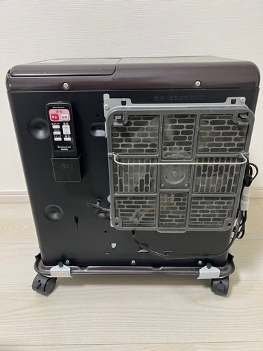 ダイニチ　コンクリート12畳まで 石油ファンヒーター ダイニチブルーヒーター ブルーヒーター 2021年製 ダイニチ FW-3221S タンク容量5.0L