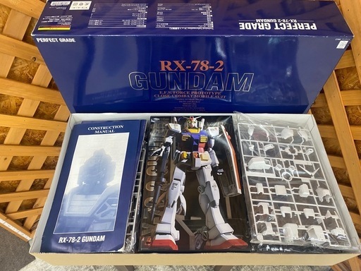 【愛品館 江戸川店】バンダイ 地球防衛軍白兵戦用モビルスーツ ガンダム2号機 RX-78-2 ID:113-049820-007