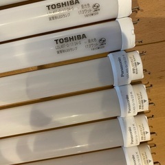 値下げしました！ LED 直管形 箱無し 16本 バラ売りは一本