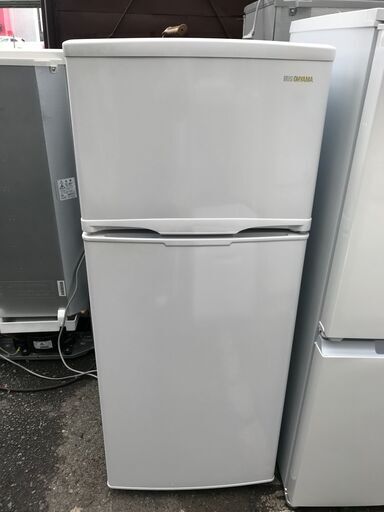 【FU1104】★冷凍冷蔵庫118L ホワイト IRSD-12B-W 　 冷蔵庫 118L ホワイト れいぞうこ 新生活 家電 冷蔵 冷凍 白物 冷蔵庫 ひとり暮らし コンパクト 大容量 シンプル 省エネ キッチン用冷蔵庫 オフィス冷蔵庫 簡易クリーニング済 堺市 【ジャングルジャングル深井店】