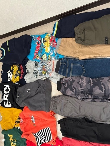 110〜120 男の子服＋おもちゃ