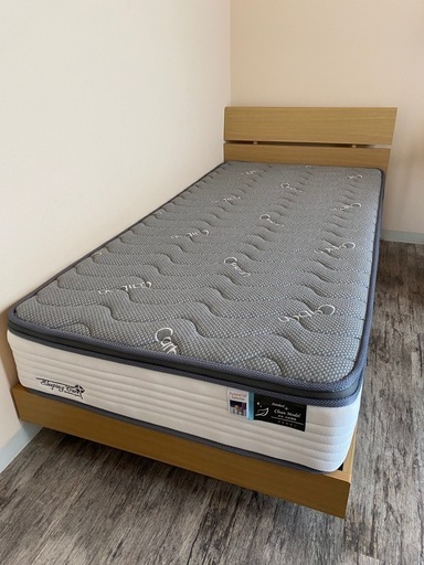美品‼️マットレス付きシングルベッド