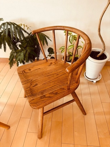 美品　可愛い　モモナチュラル　ダイニングチェア